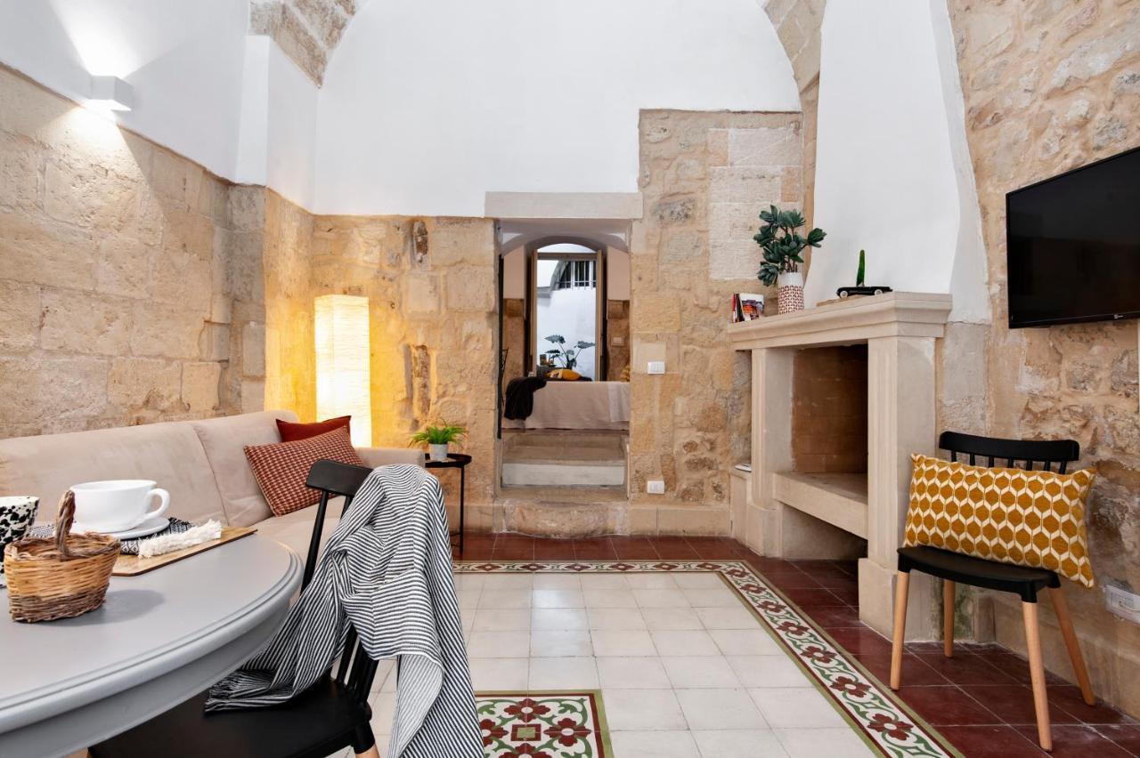Dasumno 3 - Apartment Old Town Sit レッチェ エクステリア 写真