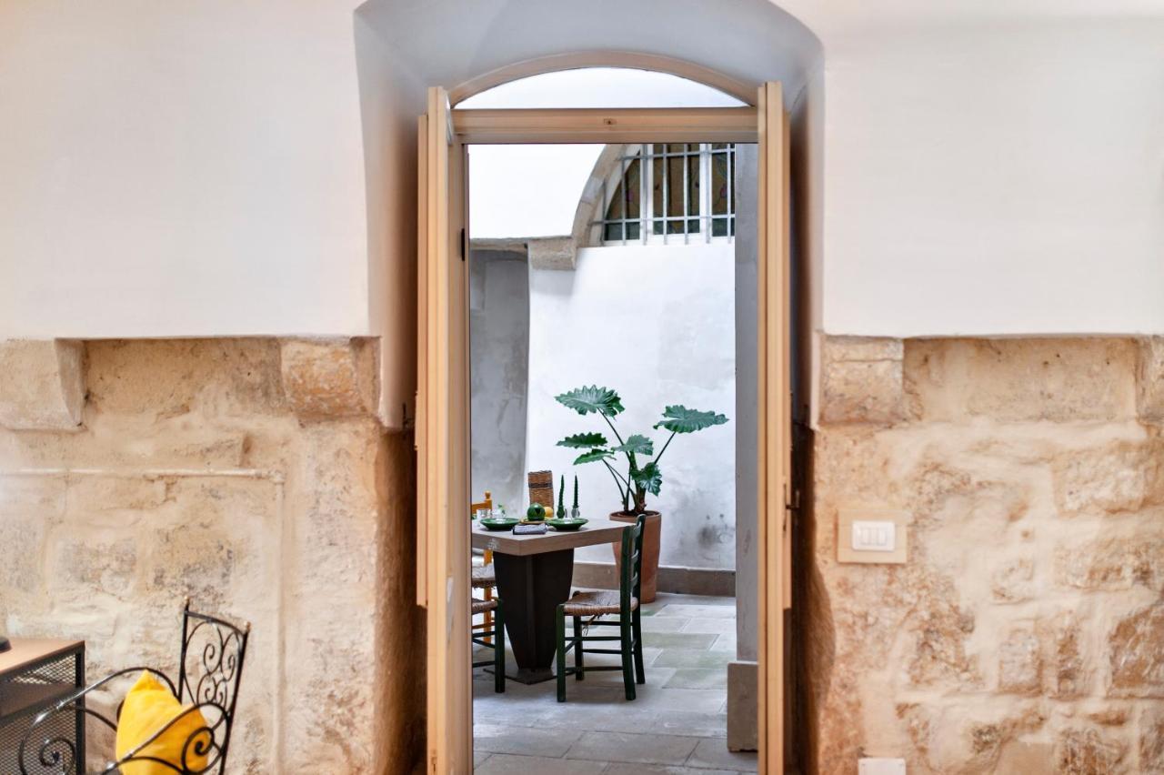 Dasumno 3 - Apartment Old Town Sit レッチェ エクステリア 写真